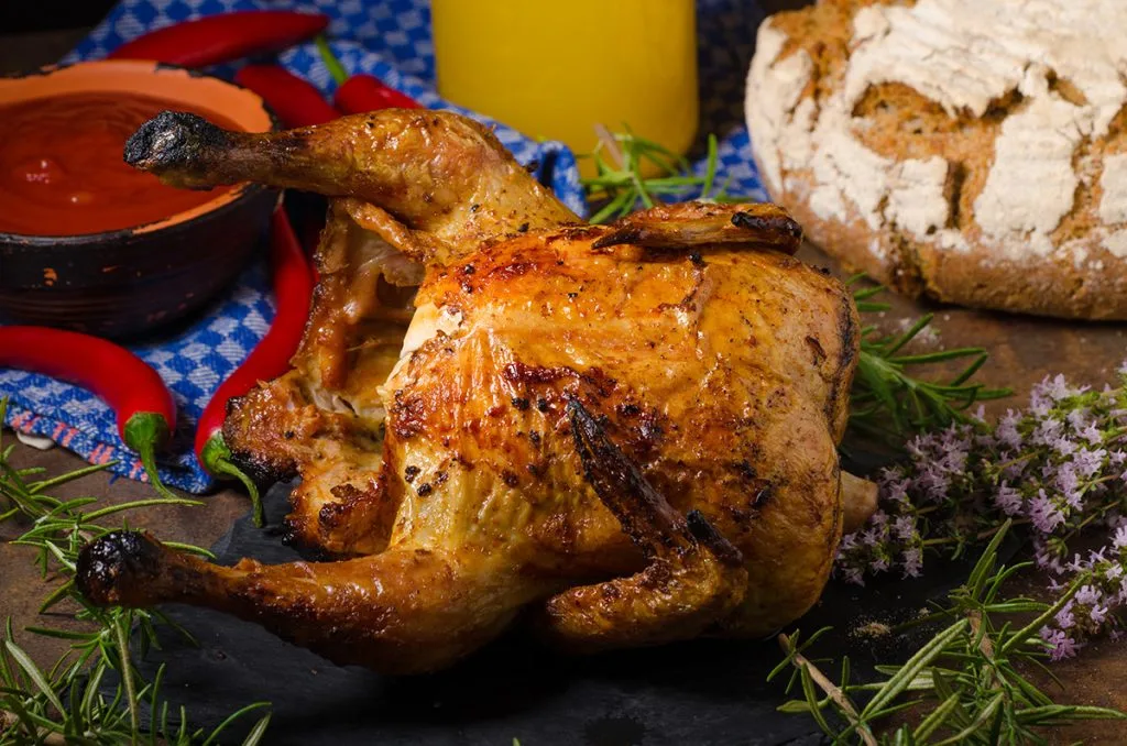 Poulet rôti parfaitement doré