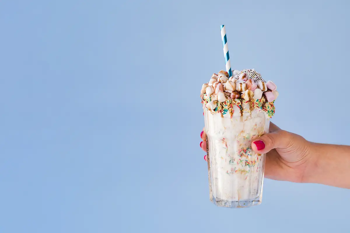 Milkshake vanille décoré